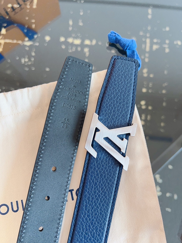 ルイヴィトンベルト細部ディテール